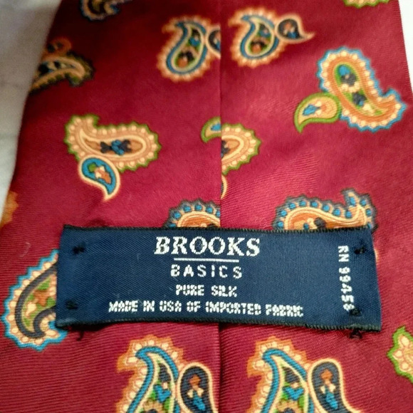 Brooks Basics Necktie Tie Pure Silk Made in USA Red Gold Blue Paisley Print - Picture 3 of 9